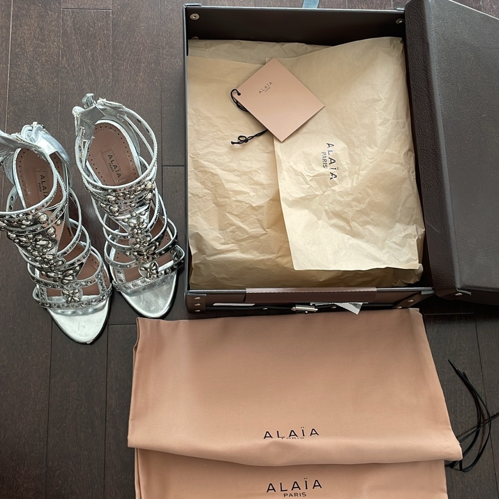 ALAIA HEELS